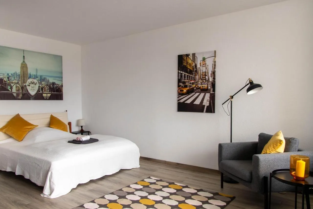 Apartment Bright - Central - Balcony - Tradefair location